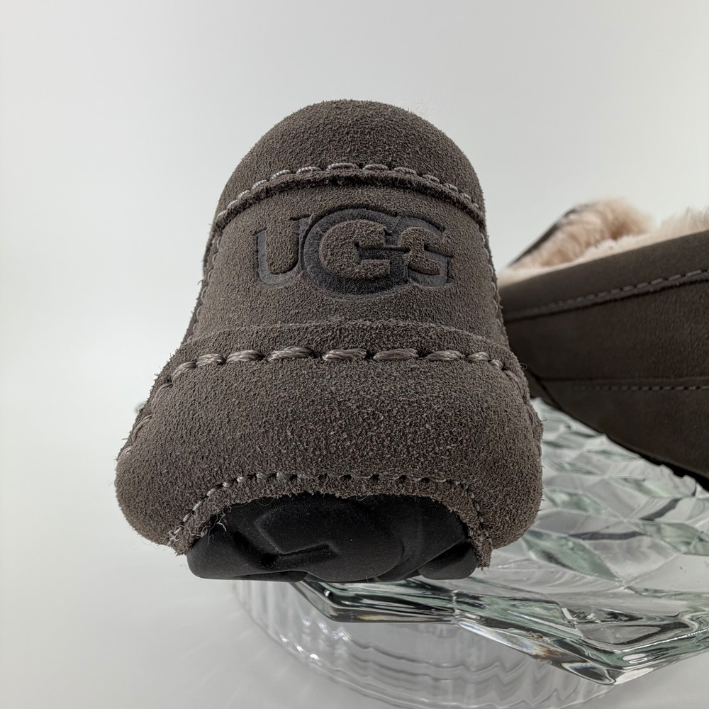 UGG Australia Men's Slippers Dark Gray Suede Shearling Lined Moc Toe Size 9 - Picture 4 of 10